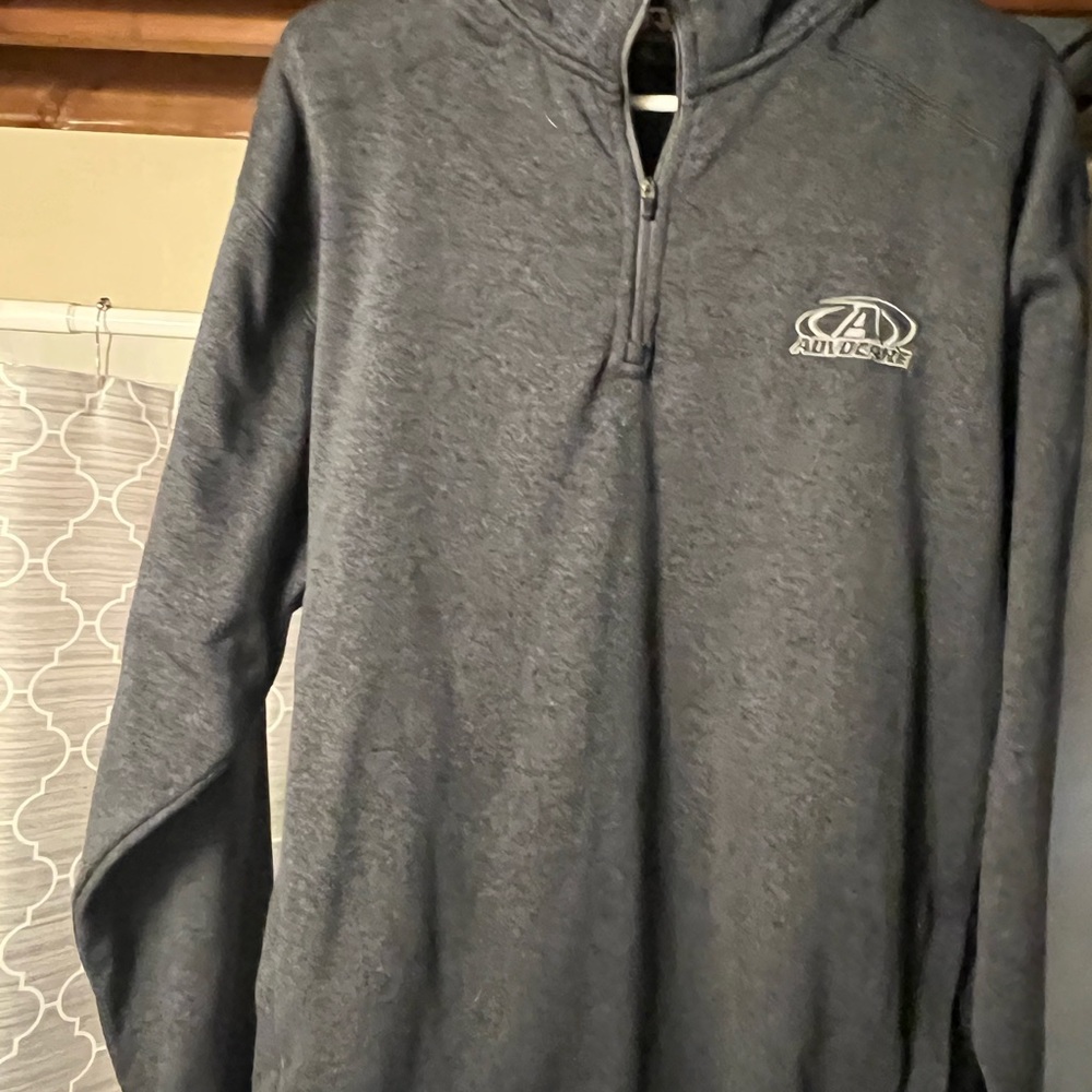Advocare pullover 1/4 zip.